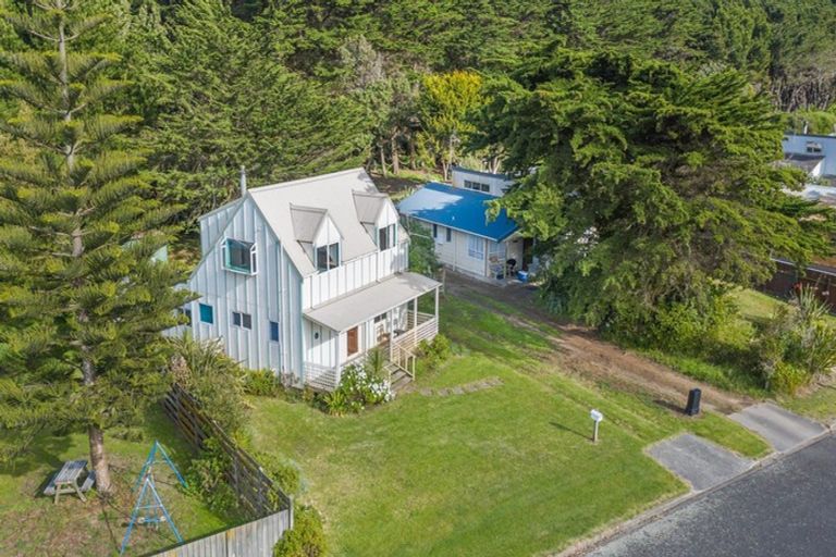 Photo of property in 23 Hydrabad Drive, Waitarere Beach, Levin, 5510