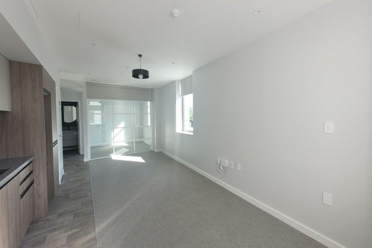 Photo of property in Unit 201,l2, 201/14 Laings Road, Hutt Central, Lower Hutt, 5010
