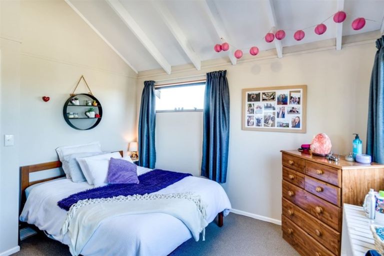 Photo of property in 16 Cormack Place, Greenmeadows, Napier, 4112