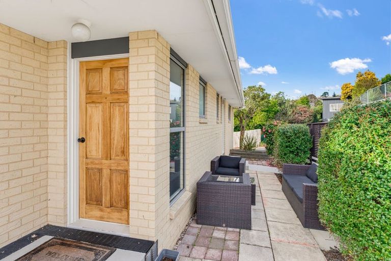 Photo of property in 1/14a Millhill Lane, Huntsbury, Christchurch, 8022