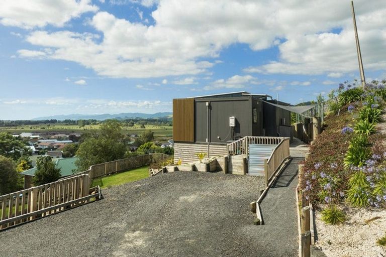 Photo of property in 4 O'meara Heights, Paeroa, 3600