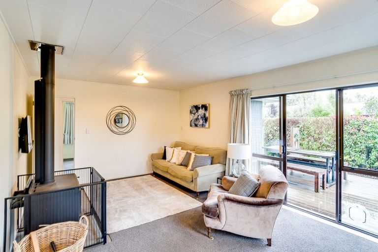 Photo of property in 36 James Cook Street, Havelock North, 4130