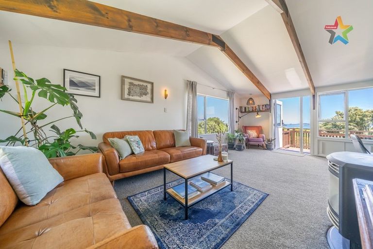 Photo of property in 3c Maungaraki Road, Korokoro, Lower Hutt, 5012