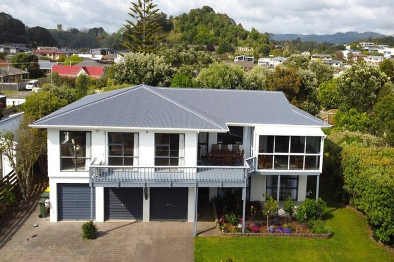 Photo of property in 10 Turnbull Place, Ohope, 3121