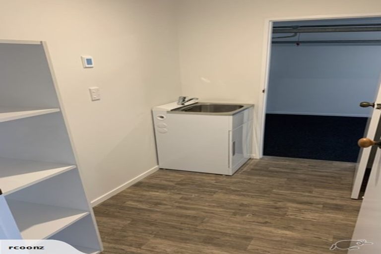 Photo of property in 16b Clare Street, Cambridge, 3434