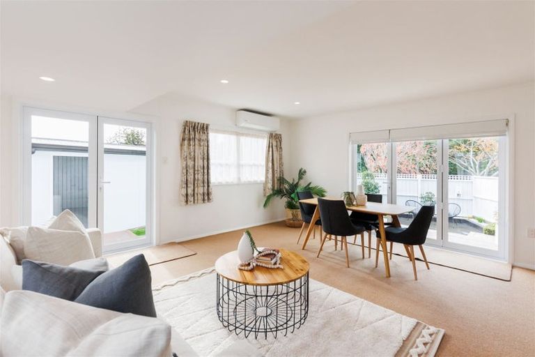 Photo of property in 105 Buick Crescent, Awapuni, Palmerston North, 4412