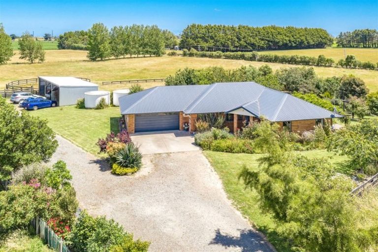 Photo of property in 415 Makirikiri Road, Marton, 4789