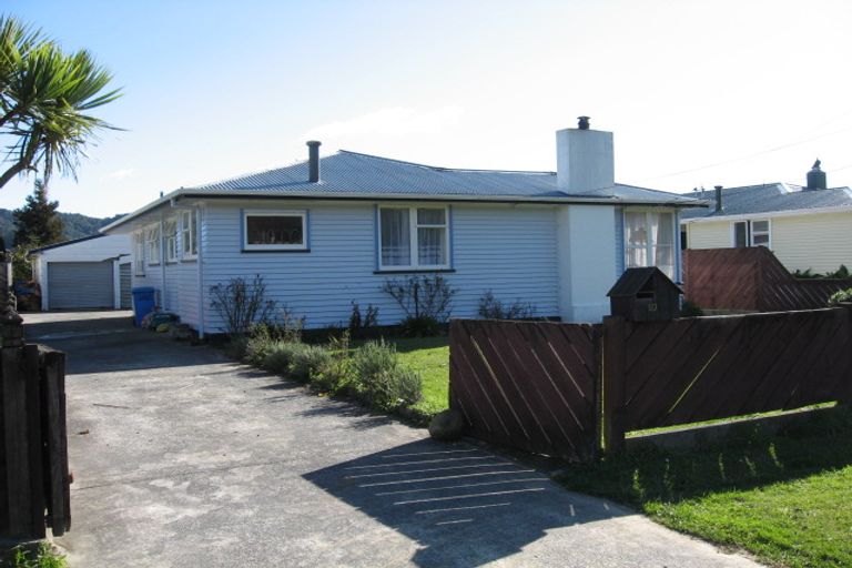 Photo of property in 123 Moohan Street, Wainuiomata, Lower Hutt, 5014