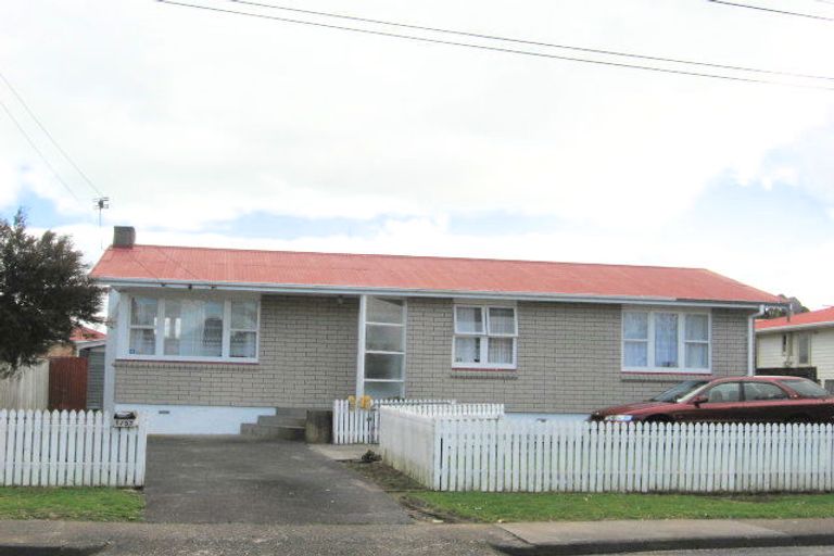 Photo of property in 2/57 Valentine Street, Papakura, 2110