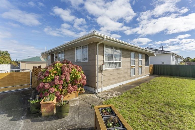 Photo of property in 28 Barling Street, Himatangi Beach, Foxton, 4891