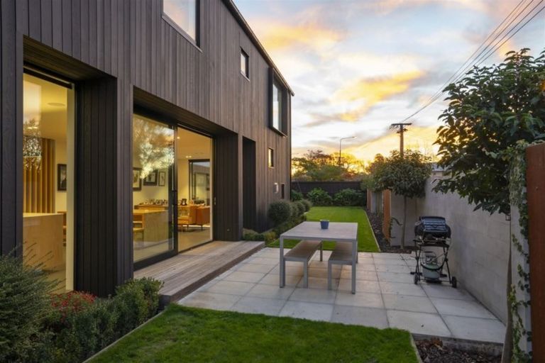 Photo of property in 157 Puriri Street, Fendalton, Christchurch, 8041