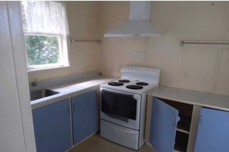 Photo of property in 3 Mark Perreau Place, Foxton, 4814