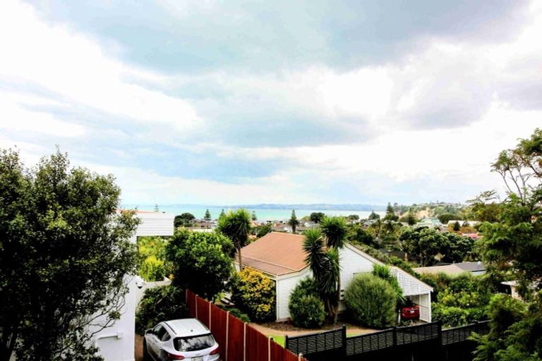 Photo of property in 122a Bucklands Beach Road, Bucklands Beach, Auckland, 2012