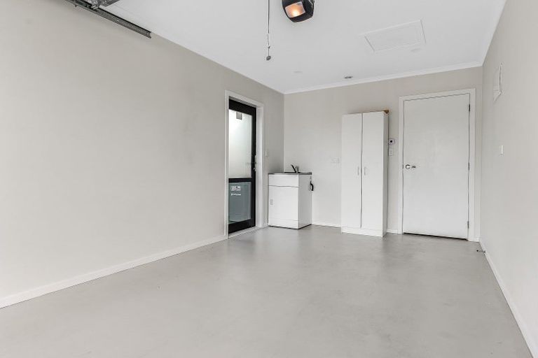 Photo of property in 1/17 Walter Street, Fairfield, Hamilton, 3214