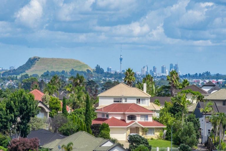 Photo of property in 38 Anaheim Boulevard, Shamrock Park, Auckland, 2016
