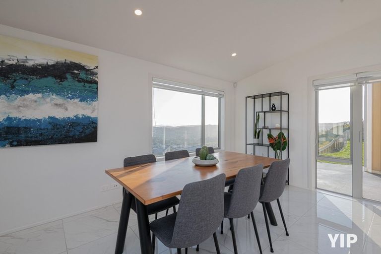 Photo of property in 93 Cedarwood Street, Woodridge, Wellington, 6037