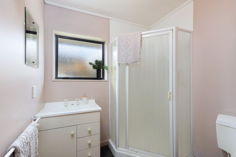 Photo of property in 6 Coleridge Place, Stoke, Nelson, 7011