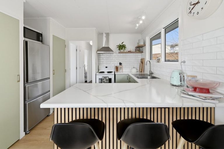 Photo of property in 38 Queen Road, Bellevue, Tauranga, 3110