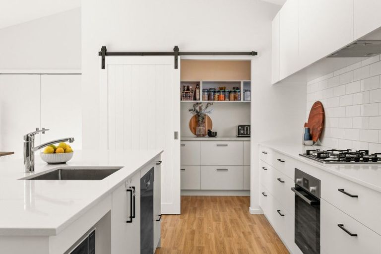 Photo of property in 34 Hunter Drive, Awatoto, Napier, 4110