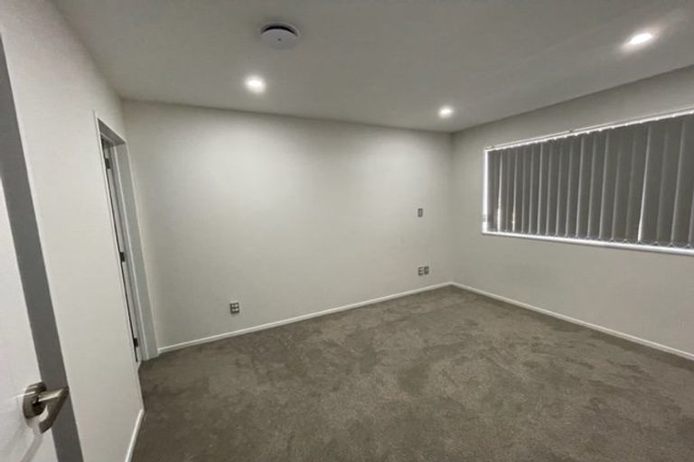 Photo of property in 74c Thompson Terrace, Manurewa, Auckland, 2102