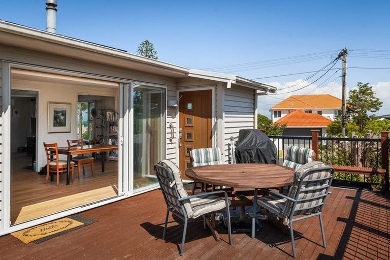 Photo of property in 22 Seaview Avenue, Te Puru, Thames, 3575