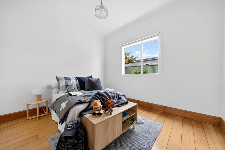 Photo of property in 69 Holloway Street, Carterton, 5713