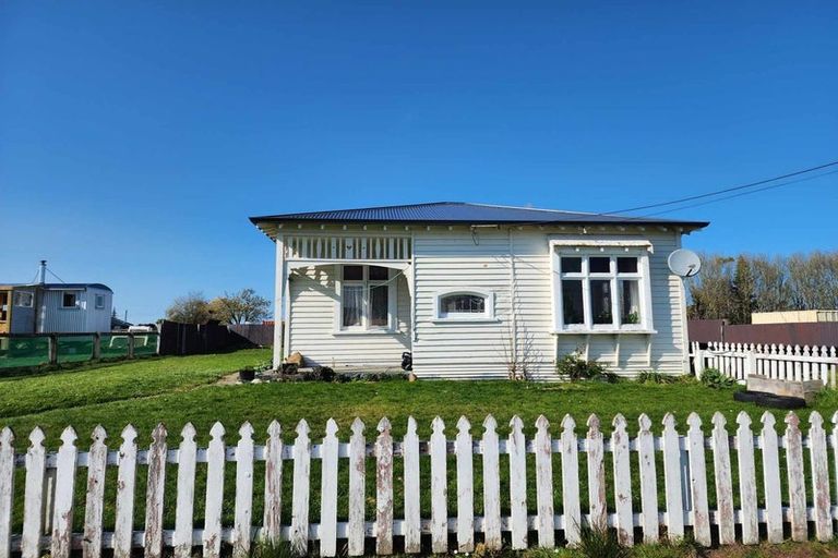 Photo of property in 43 Hastings Street, Ohai, 9635