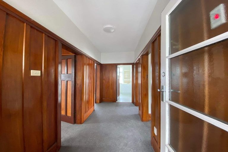 Photo of property in 40 Waimairi Road, Upper Riccarton, Christchurch, 8041