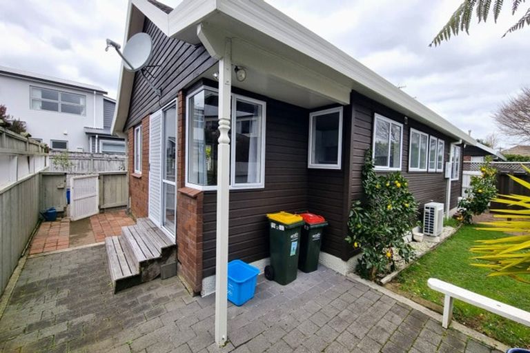 Photo of property in 90a Epuni Street, Epuni, Lower Hutt, 5011
