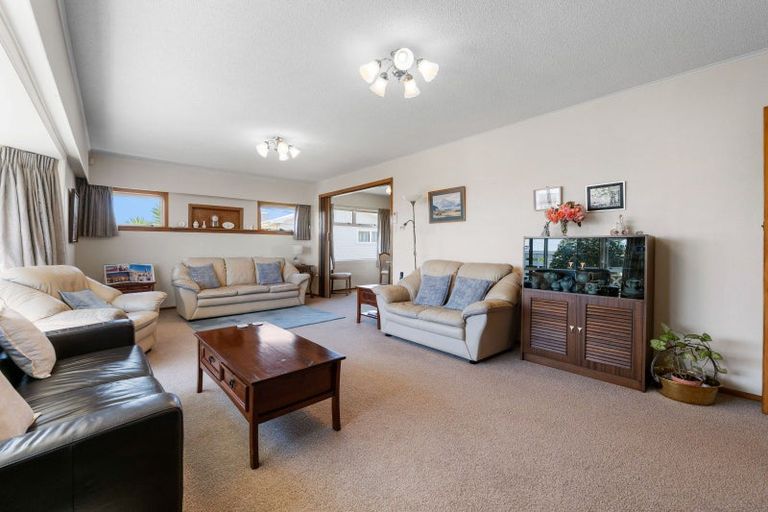 Photo of property in 11 Hulke Crescent, Bell Block, New Plymouth, 4312