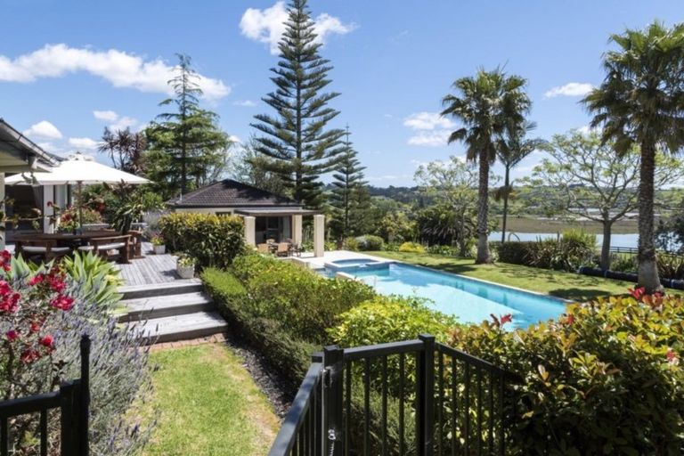 Photo of property in 30 Potts Road, Whitford, Howick, 2571