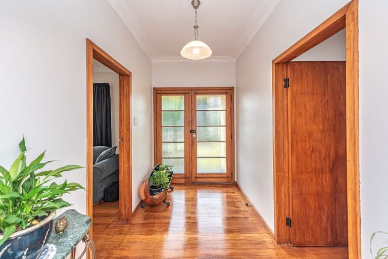 Photo of property in 5 Tregarth Street, Saint Johns Hill, Whanganui, 4501