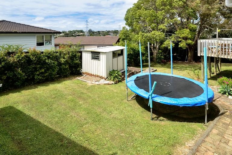 Photo of property in 49 Triangle Road, Massey, Auckland, 0614
