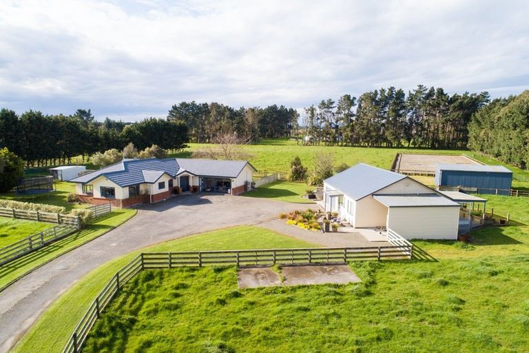 Photo of property in 1156a Kairanga Bunnythorpe Road, Kairanga, Palmerston North, 4475
