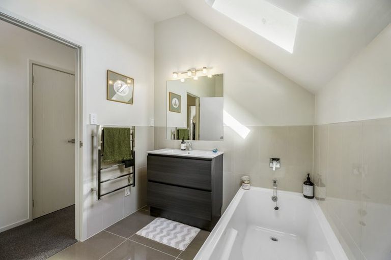 Photo of property in 10 Voyager Drive, Gulf Harbour, Whangaparaoa, 0930