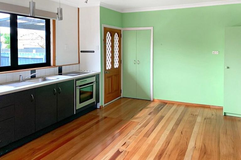 Photo of property in 22 York Street, Levin, 5510