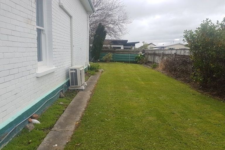 Photo of property in 624 Featherston Street, Roslyn, Palmerston North, 4414