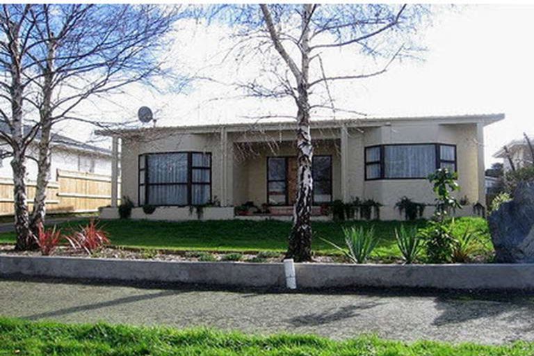 Photo of property in 69 Florence Avenue, Palmerston North, 4414