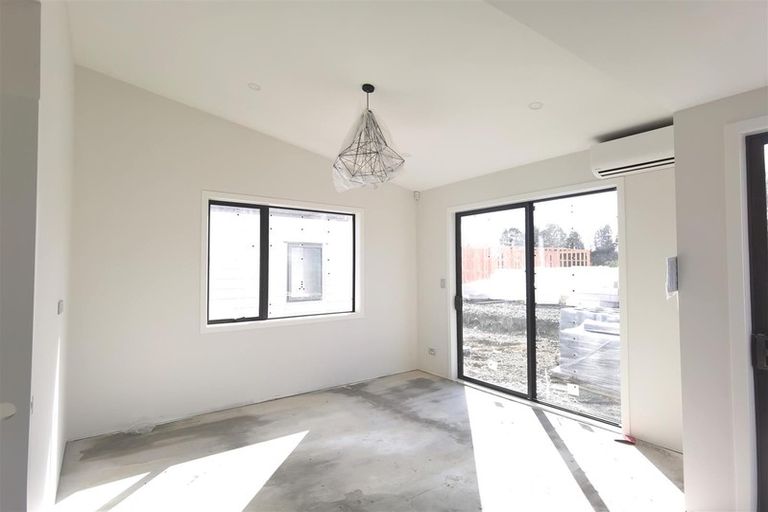 Photo of property in 22 Clayden Shuttleworth Street, Papakura, 2110