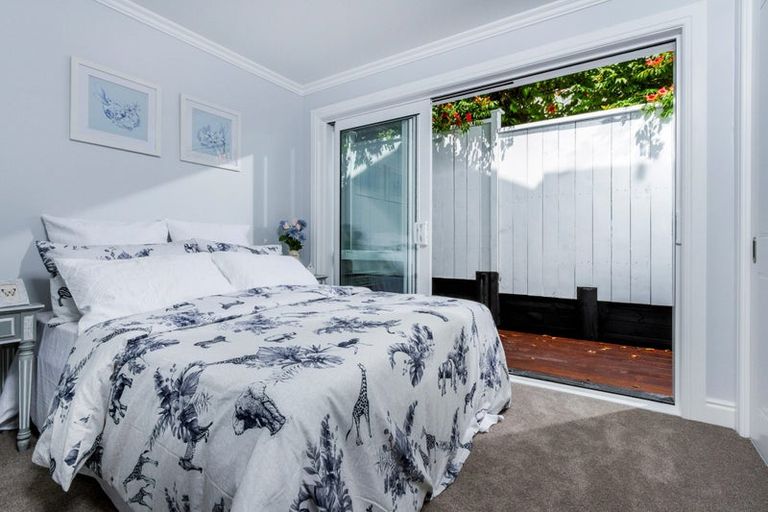 Photo of property in 7b Garadice Road, Rothesay Bay, Auckland, 0630