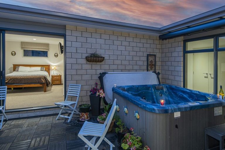 Photo of property in 4 Mckeague Way, Tamaterau, Whangarei, 0174