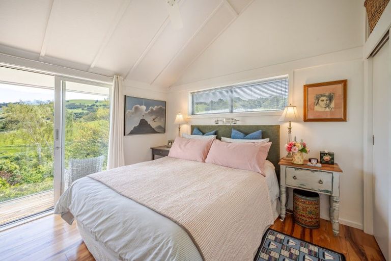 Photo of property in 2 Tirohanga Terrace, Akaroa, 7581