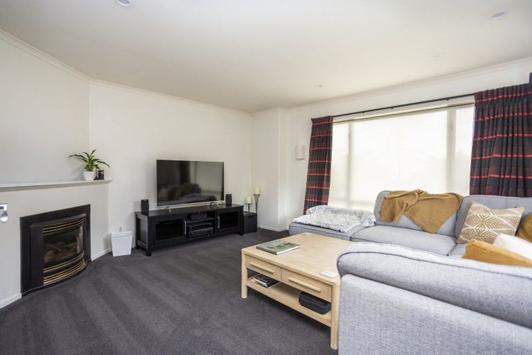 Photo of property in 110 Royal Park Drive, Parklands, Christchurch, 8083