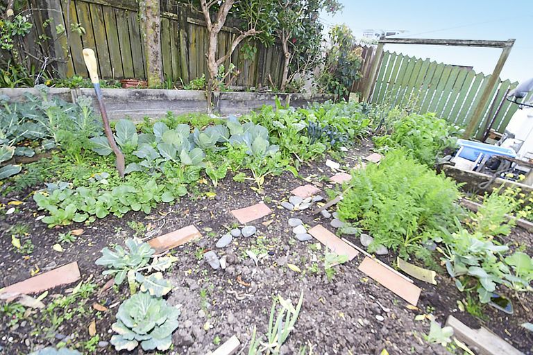 Photo of property in 9 Hinemoa Place, Snells Beach, 0920