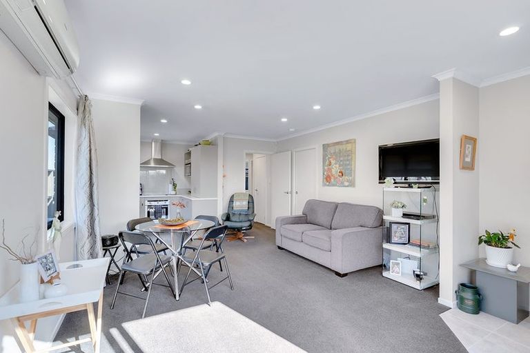 Photo of property in 3/37 Saxbys Road, Glenview, Hamilton, 3206