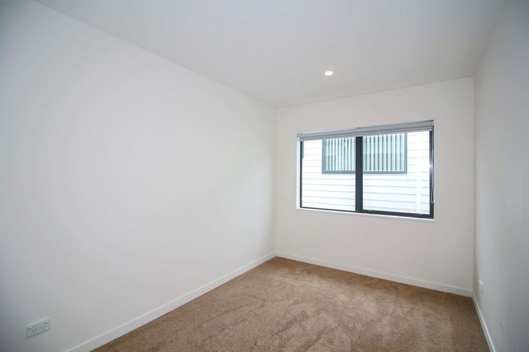 Photo of property in 59b Cedar Heights Avenue, Massey, Auckland, 0614