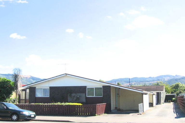 Photo of property in 3/126 Martin Street, Wallaceville, Upper Hutt, 5018
