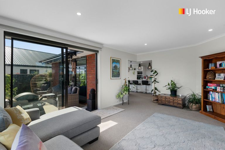 Photo of property in 1 Carrick Place, Mosgiel, 9024