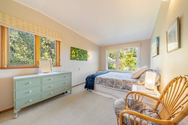 Photo of property in 27 Kotari Road, Days Bay, Lower Hutt, 5013