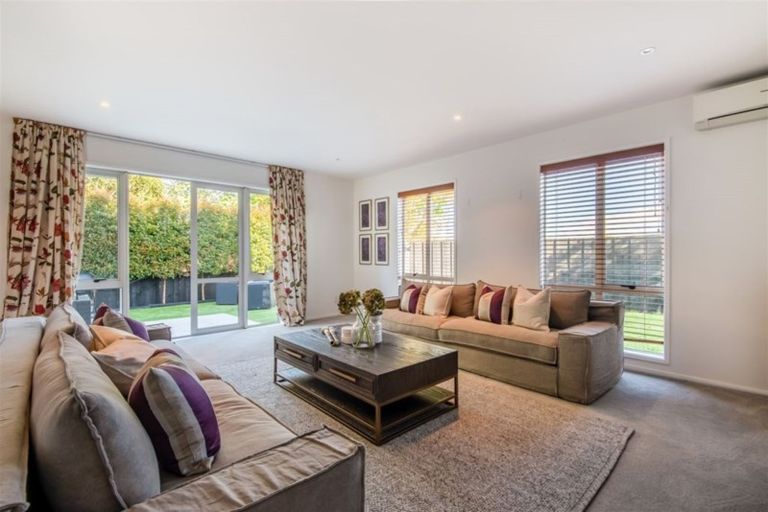 Photo of property in 45a Williamson Avenue, Belmont, Auckland, 0622